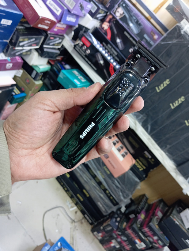 ماشین اصلاح صفر زن وسایه زن فلیپس اورجینال هلند PHILIPS PROFESSIONAL NETHERLANDS 4545